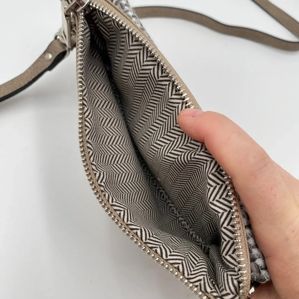 JEN&CO Woven Crossbody Wallet Clutch Organizer Card‎ Slots ID Window Strap